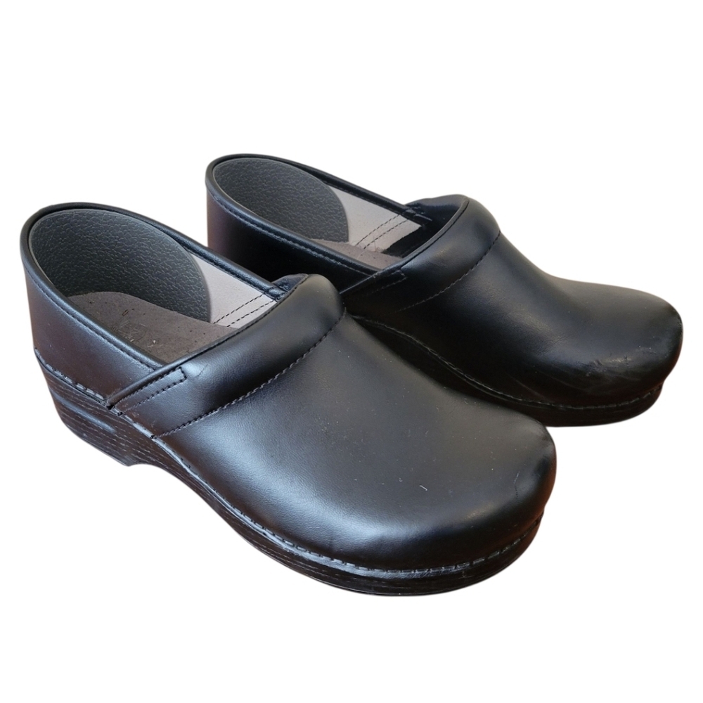 Dansko Black Leather Professional Clogs Size EU 40 US 10